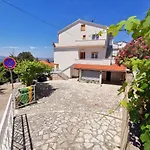 Apartment In 42930 Dramalj