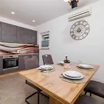In 42930 Apartamento *
