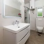 Apartment In 42930