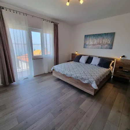 In 42930 Apartment *