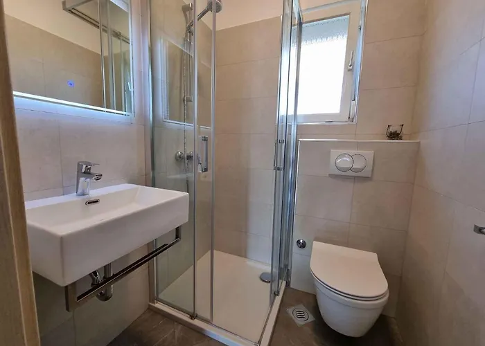 Apartment In 42930