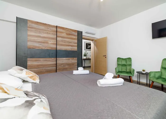 In 42930 Apartment Dramalj